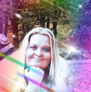 Meet your Posher, Loretta